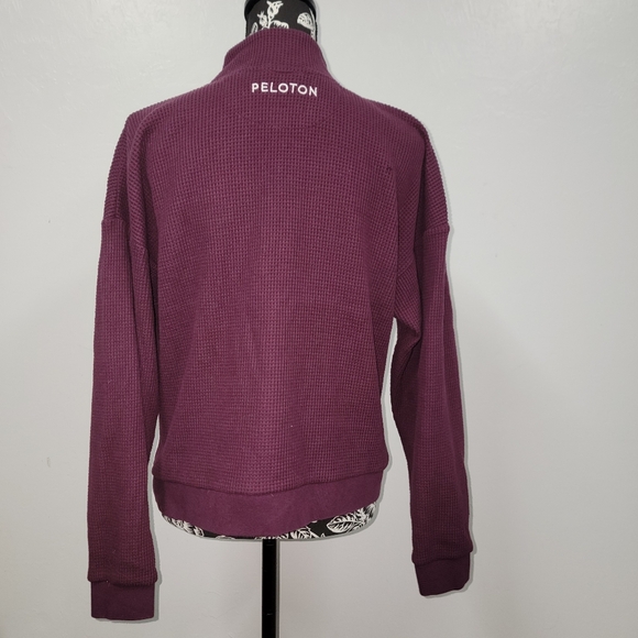 Peloton women's textured sweater size M - Picture 2 of 9